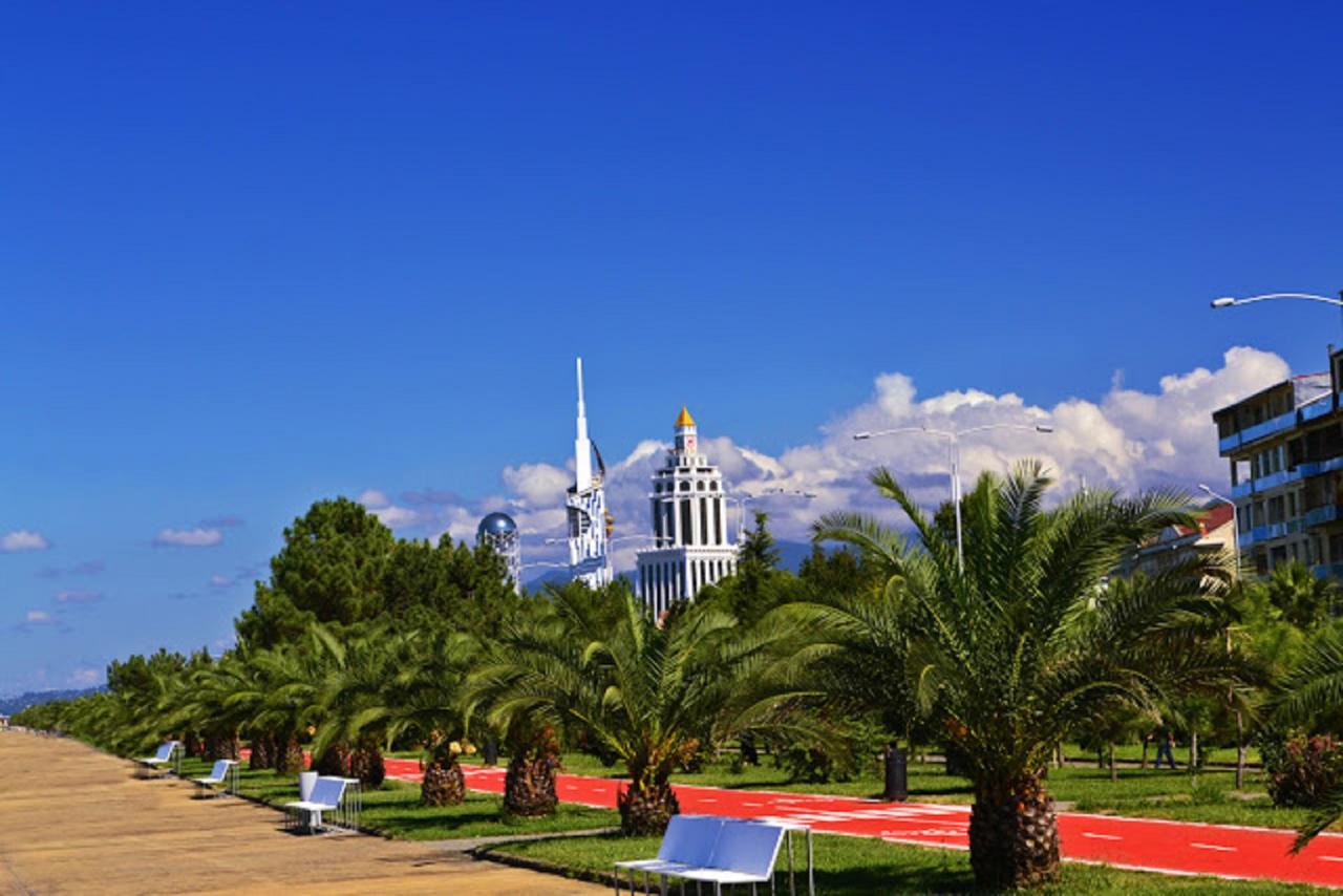 Viva Blue Batumi Lejlighedshotel Eksteriør billede
